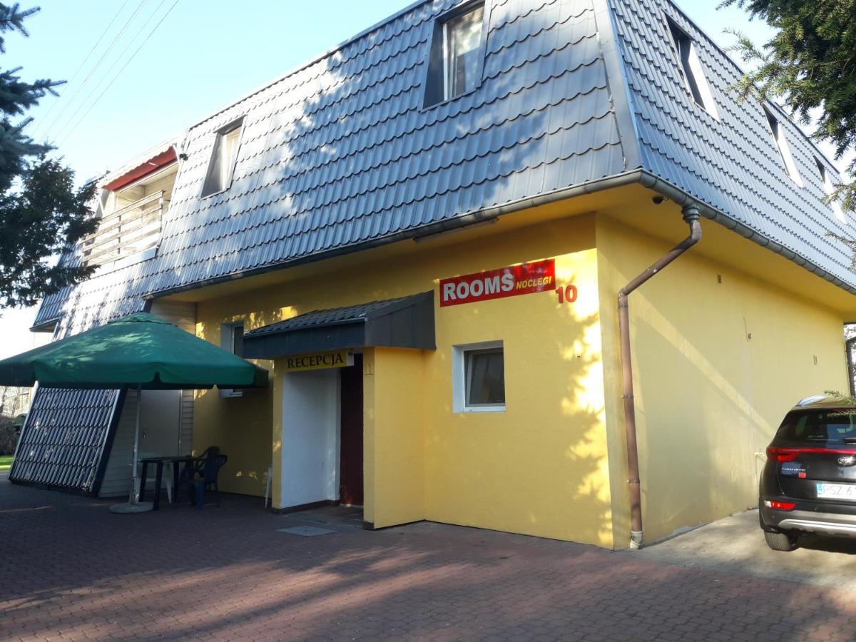 Rooms Noclegi Bytyn Екстер'єр фото