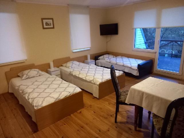 Rooms Noclegi Bytyn Екстер'єр фото