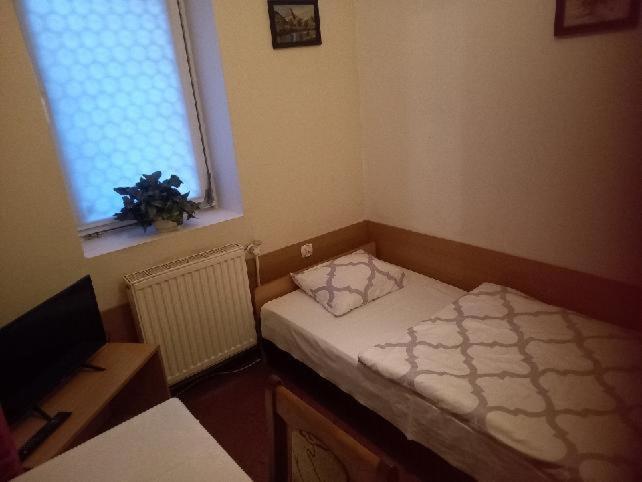 Rooms Noclegi Bytyn Екстер'єр фото